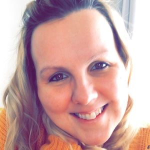 Meet your Posher, Danyelle